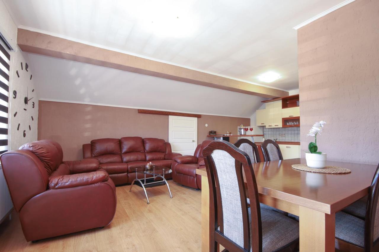 Apartments Sweet Home Otočac Екстериор снимка