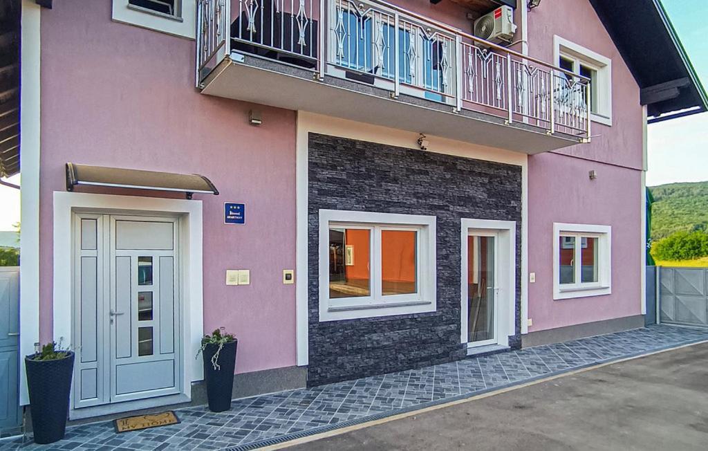Apartments Sweet Home Otočac Екстериор снимка