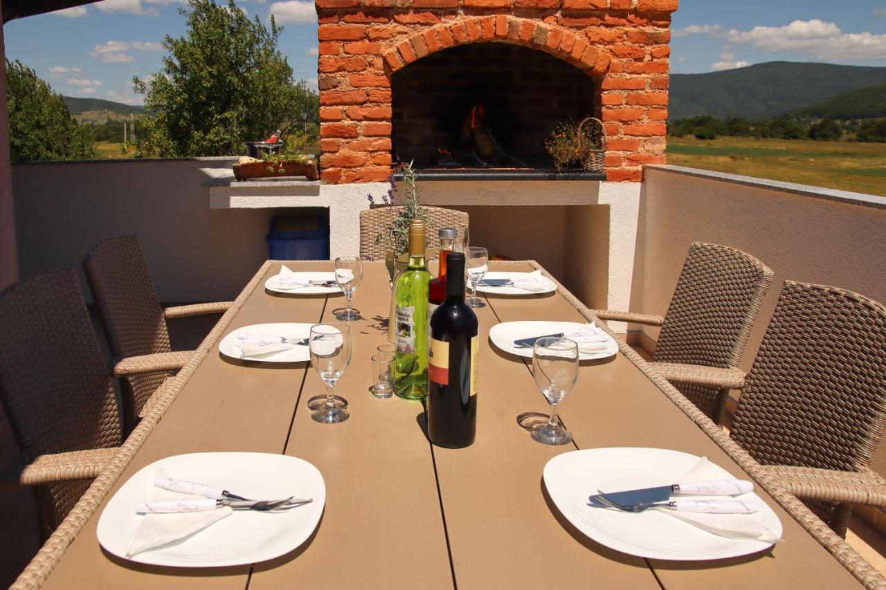 Apartments Sweet Home Otočac Екстериор снимка