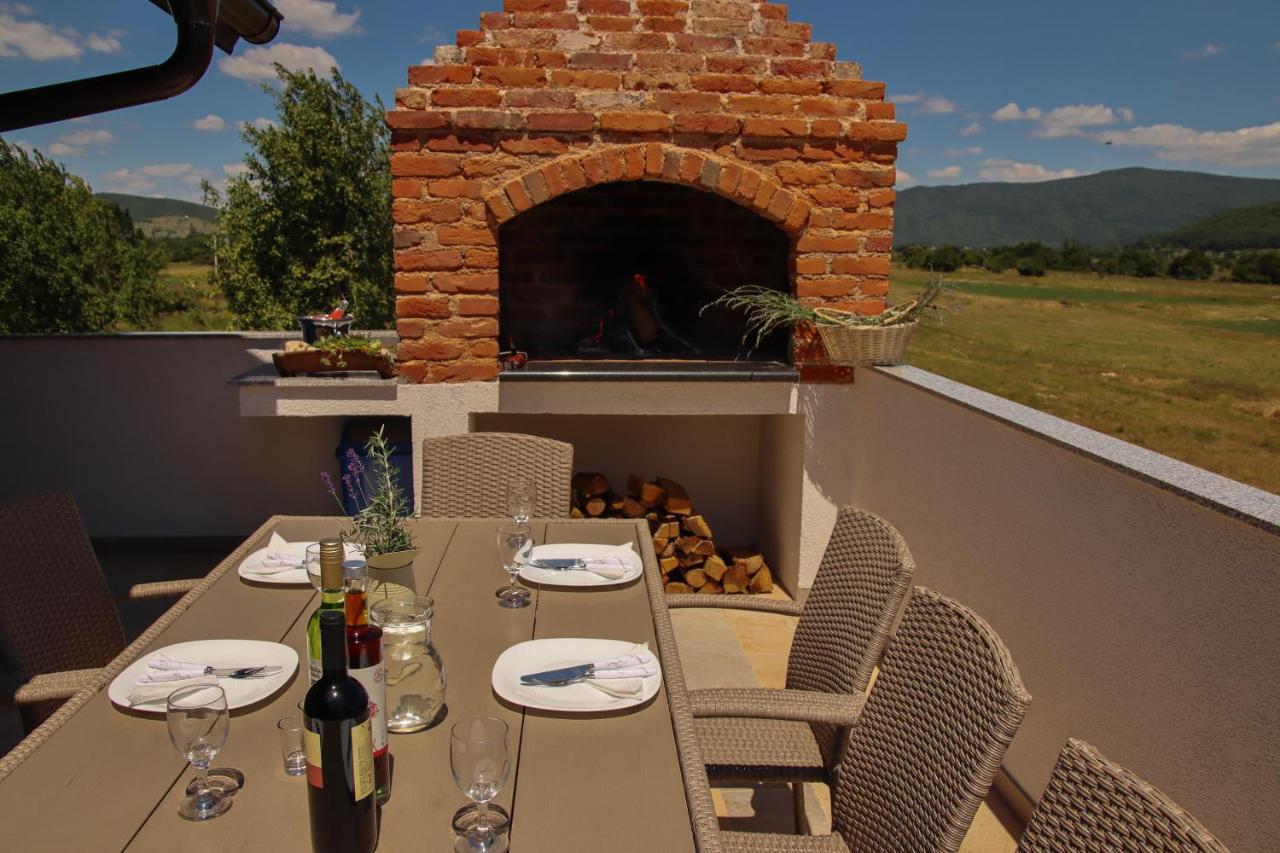 Apartments Sweet Home Otočac Екстериор снимка