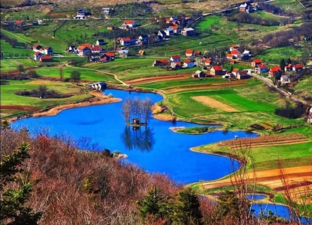 Apartments Sweet Home Otočac Екстериор снимка